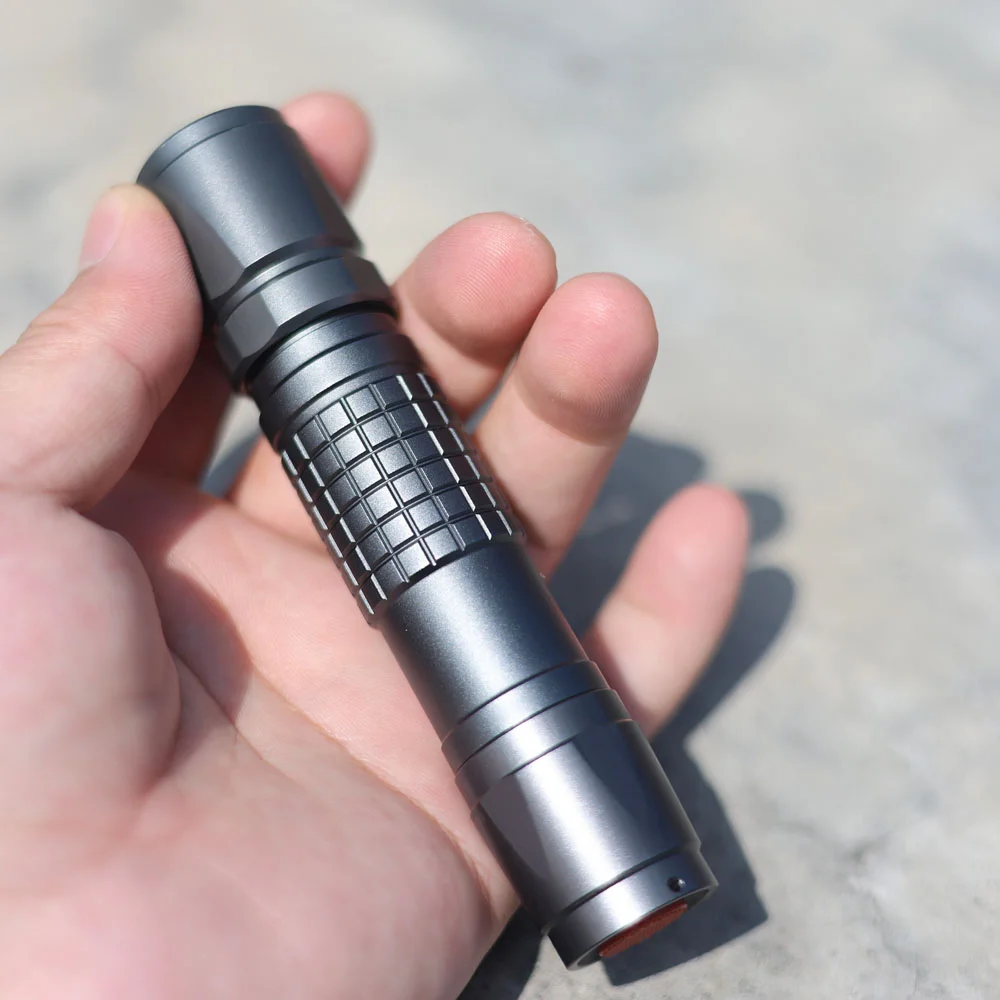 Waterproof 593 nm Yellow Laser Pointer