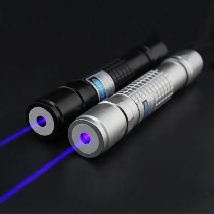Waterproof 450nm 300mW Blue Laser Pointer That Burns with CE Certification