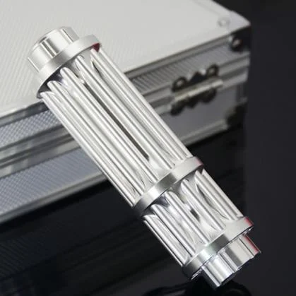 Super Strong and Cheap Handheld Green Laser Pointer 1100 mW