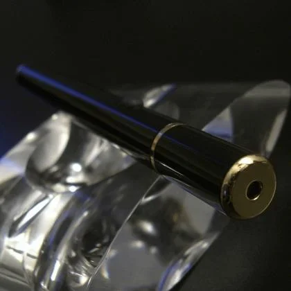 Affordable and Powerful Yellow Laser Pen 589nm 50mW