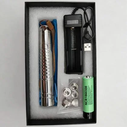 Strong 520 nm 700 mW Green Laser Pointer with Stainless Steel