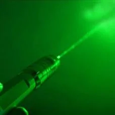 Powerful 520 nm 250 mW Green Laser Pointer That Burns