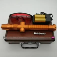 Strongest 450nm 8W (8000mW) blue laser pointer in the world